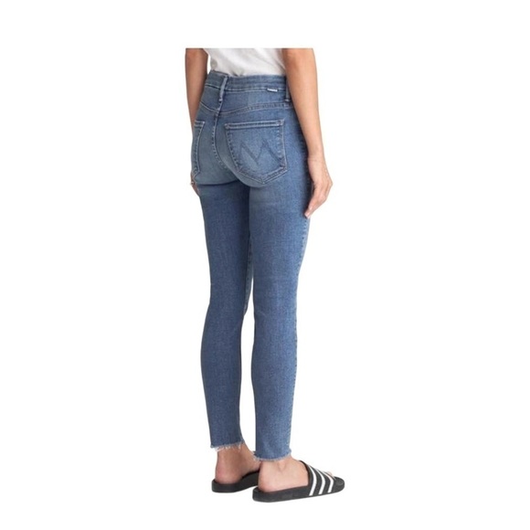 MOTHER High Waisted Looker Ankle Fray in Hop on Hop Off Size 26. - Picture 1 of 13